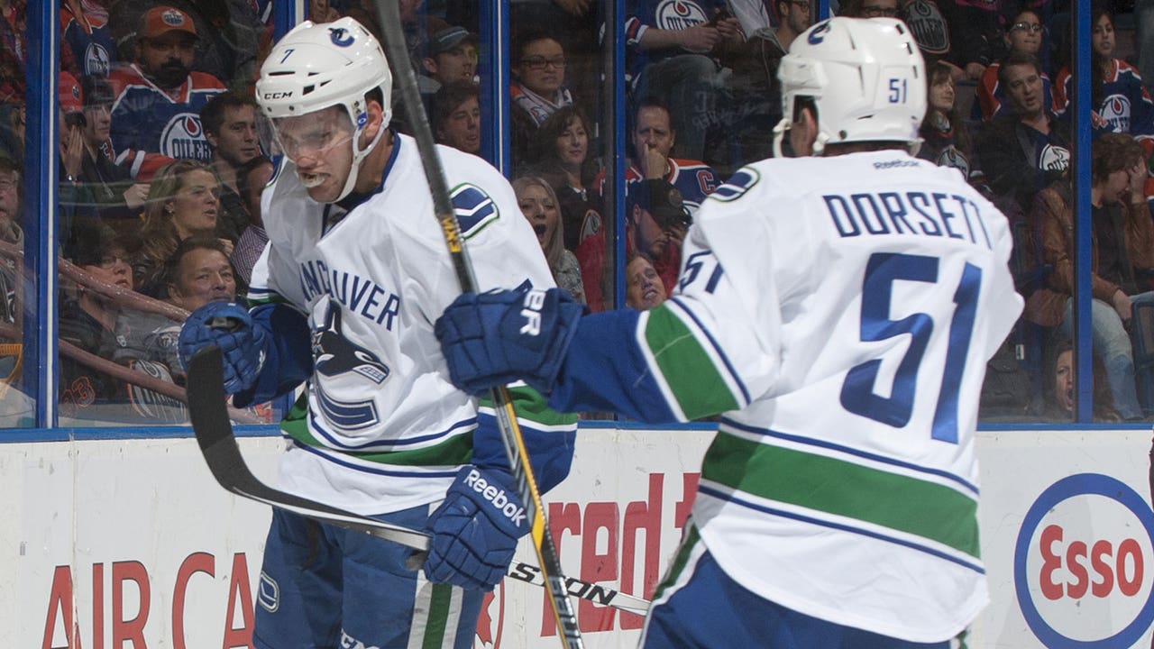 Dorsett helps Canucks top Oilers for fourth win in a row